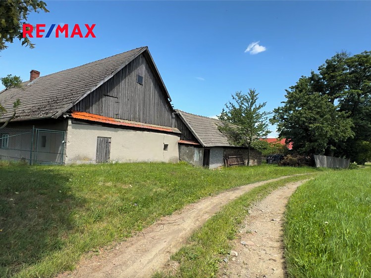 Prodej rodinného domu 230 m², pozemek 2 014 m² - foto 3