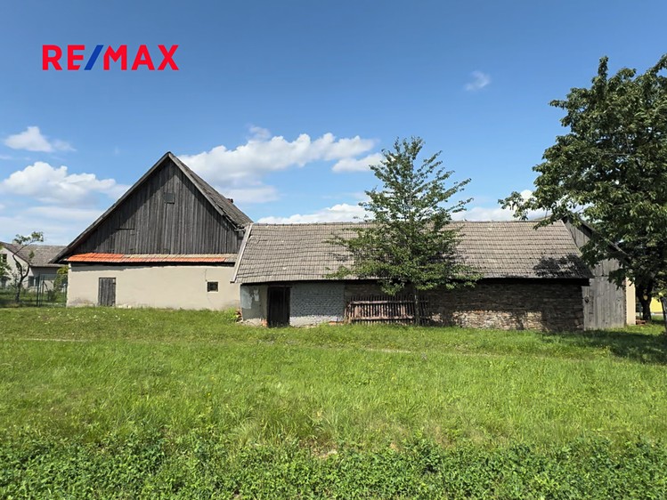 Prodej rodinného domu 230 m², pozemek 2 014 m² - foto 8
