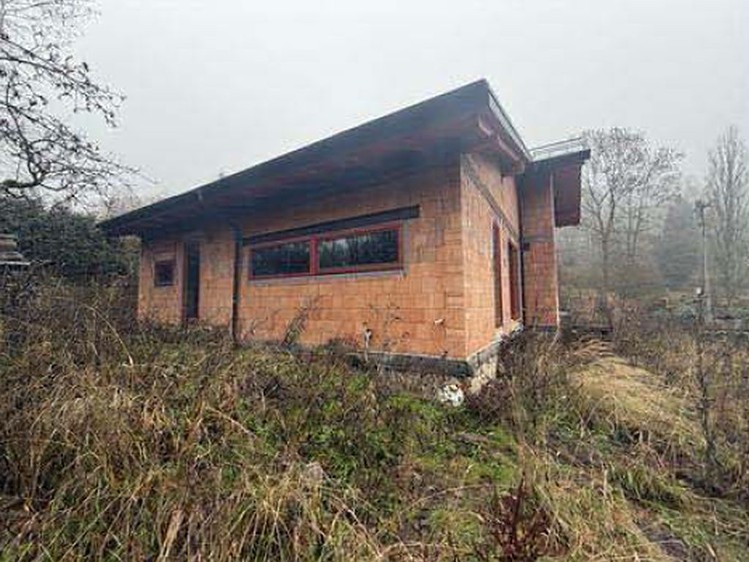 Dražba rodinného domu 216 m², pozemek 1 112 m² - foto 8