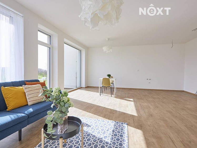 Prodej rodinného domu 208 m², pozemek 1 104 m² - foto 6