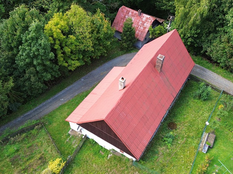 Prodej rodinného domu 219 m², pozemek 1 523 m² - foto 6