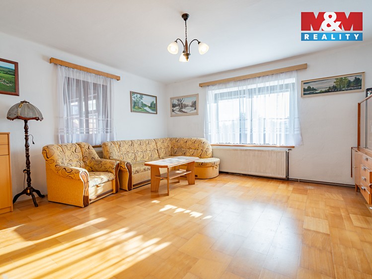 Prodej rodinného domu 94 m², pozemek 823 m² - foto 2