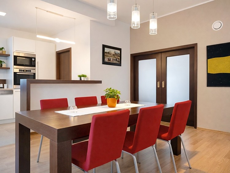 Prodej  rodinného domu 259 m², pozemek 1 075 m² - foto 3