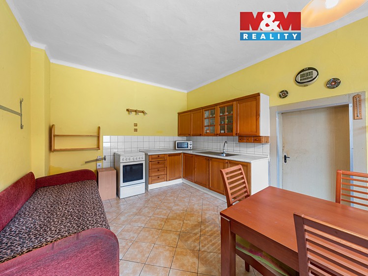 Prodej rodinného domu 90 m², pozemek 1 691 m² - foto 1