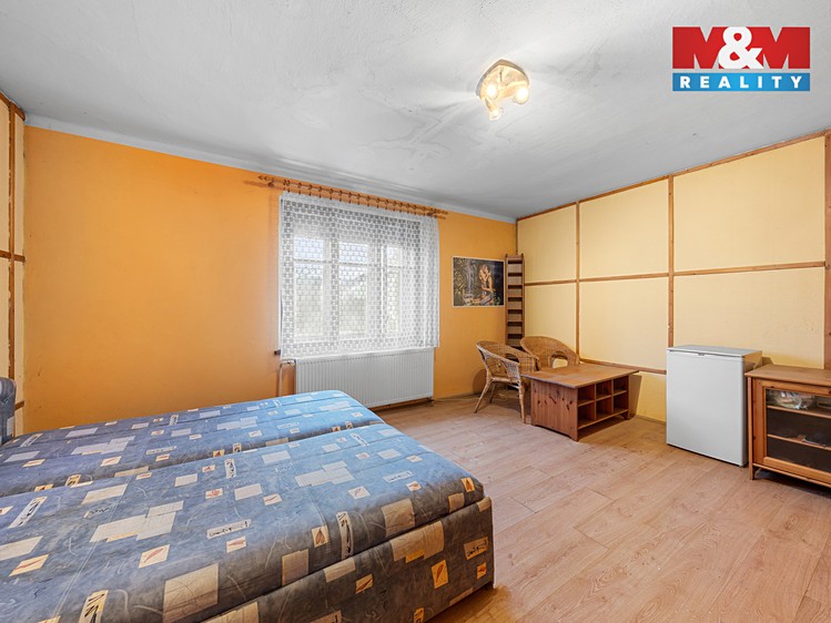 Prodej rodinného domu 90 m², pozemek 1 691 m² - foto 2