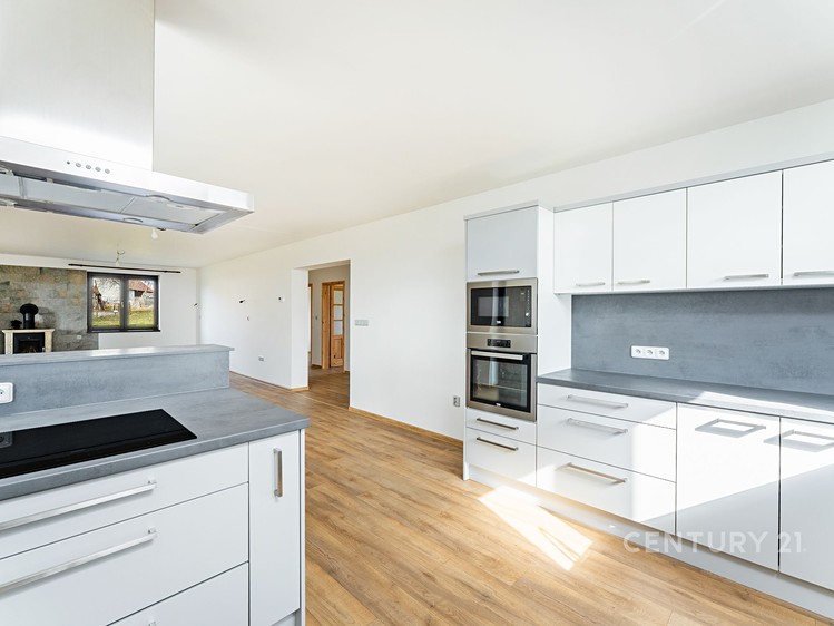 Prodej rodinného domu 128 m², pozemek 1 738 m² - foto 7