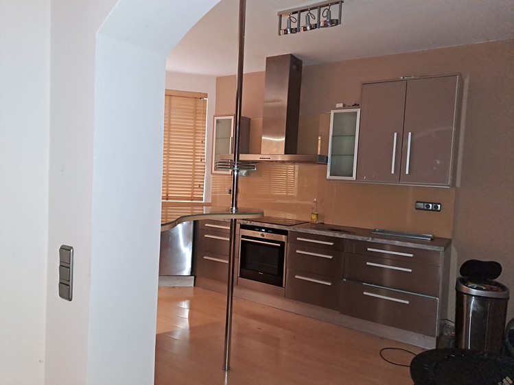 Prodej rodinného domu 540 m², pozemek 2 925 m² - foto 1