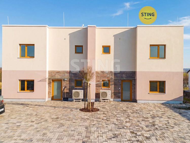 Prodej rodinného domu 180 m², pozemek 628 m² - foto 1