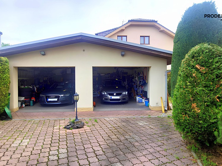 Prodej  vily 243 m², pozemek 921 m² - foto 5