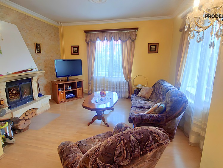 Prodej  vily 243 m², pozemek 921 m² - foto 8
