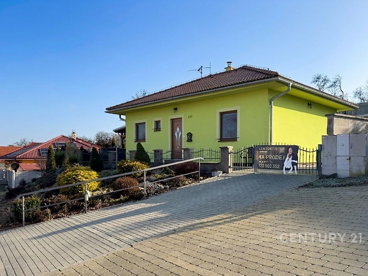 Prodej rodinného domu 64 m², pozemek 590 m² - foto 1