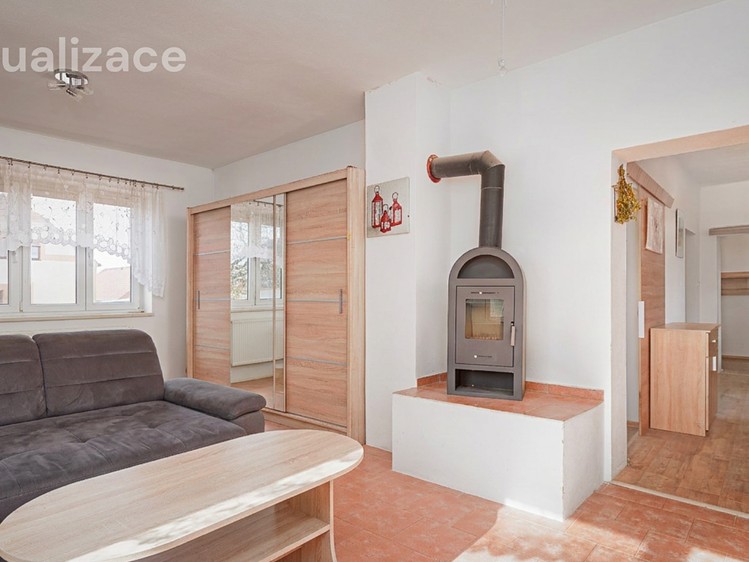 Prodej rodinného domu 266 m², pozemek 3 343 m² - foto 3