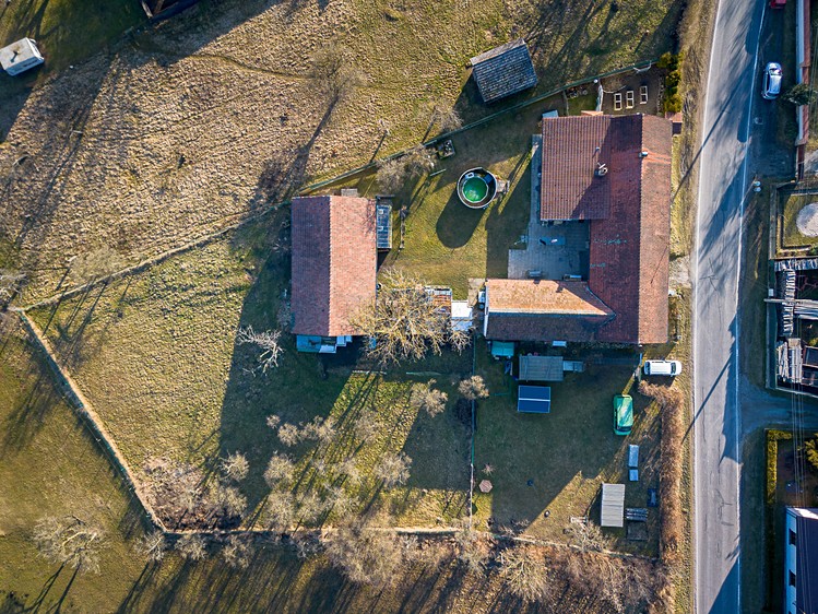 Prodej rodinného domu 266 m², pozemek 3 343 m² - foto 7
