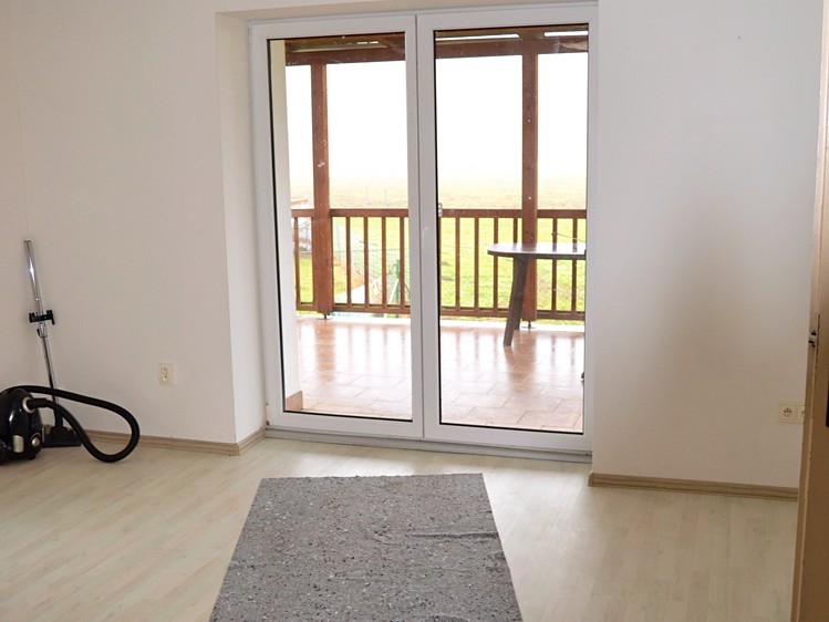 Prodej zemědělské usedlosti 293 m², pozemek 30 038 m² - foto 4