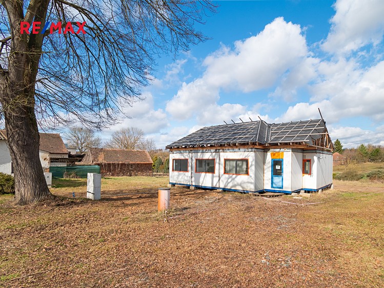 Prodej rodinného domu 100 m², pozemek 480 m² - foto 2