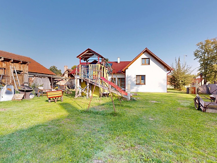 Prodej rodinného domu 121 m², pozemek 966 m² - foto 6