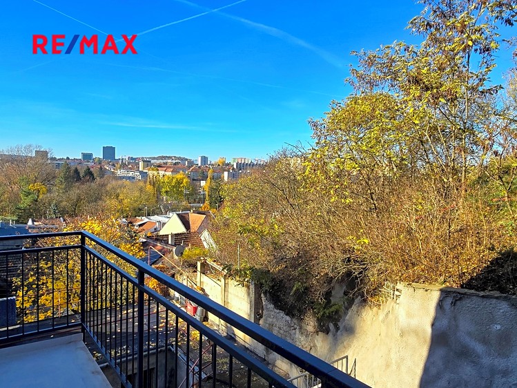 Prodej rodinného domu 160 m², pozemek 155 m² - foto 7