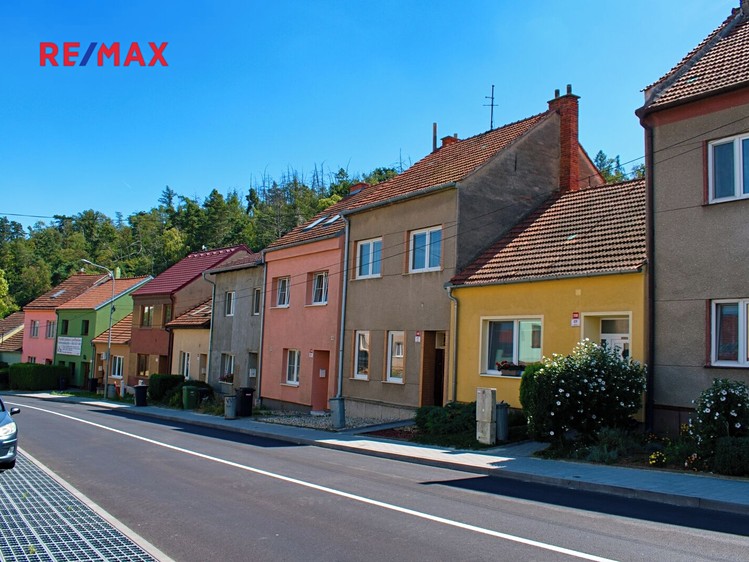 Prodej rodinného domu 120 m², pozemek 239 m² - foto 1