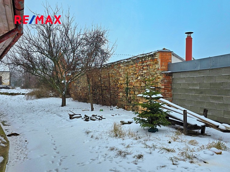 Prodej rodinného domu 155 m², pozemek 913 m² - foto 4