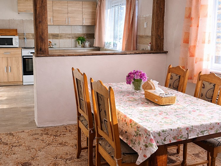 Prodej rodinného domu 105 m², pozemek 745 m² - foto 4