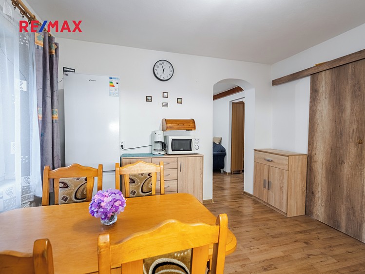 Prodej rodinného domu 105 m², pozemek 745 m² - foto 7