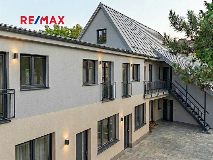 Prodej rodinného domu 500 m², pozemek 487 m² - foto 6