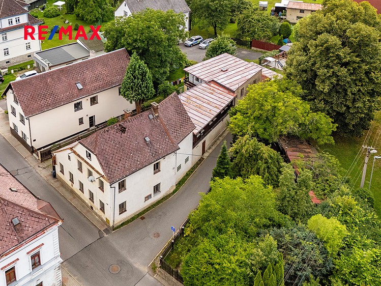 Prodej rodinného domu 500 m², pozemek 487 m² - foto 7