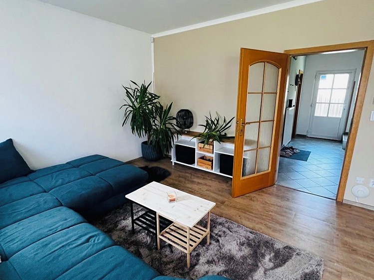 Pronájem rodinného domu 116 m², pozemek 948 m² - foto 2
