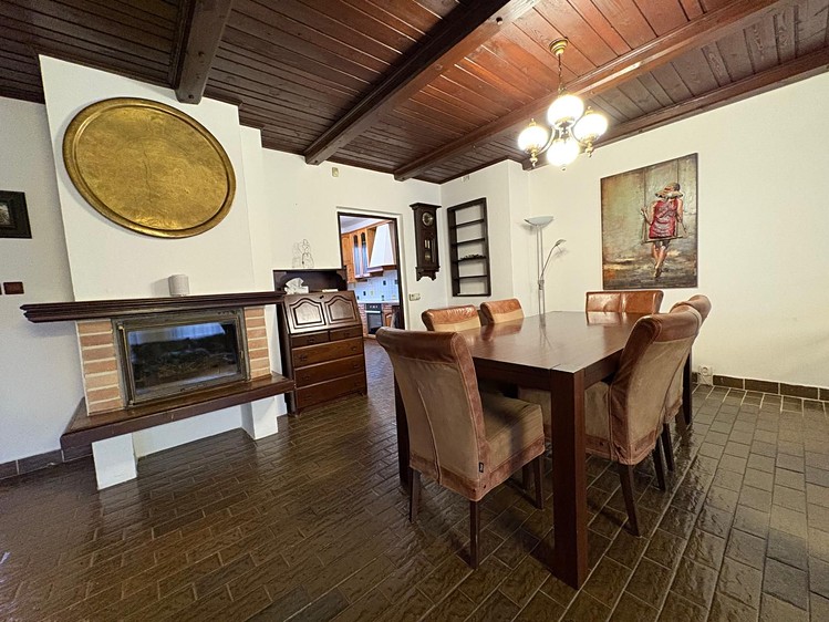 Pronájem  rodinného domu 260 m², pozemek 175 m² - foto 4