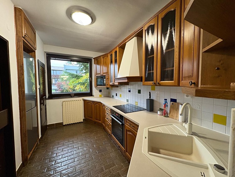 Pronájem  rodinného domu 260 m², pozemek 175 m² - foto 7