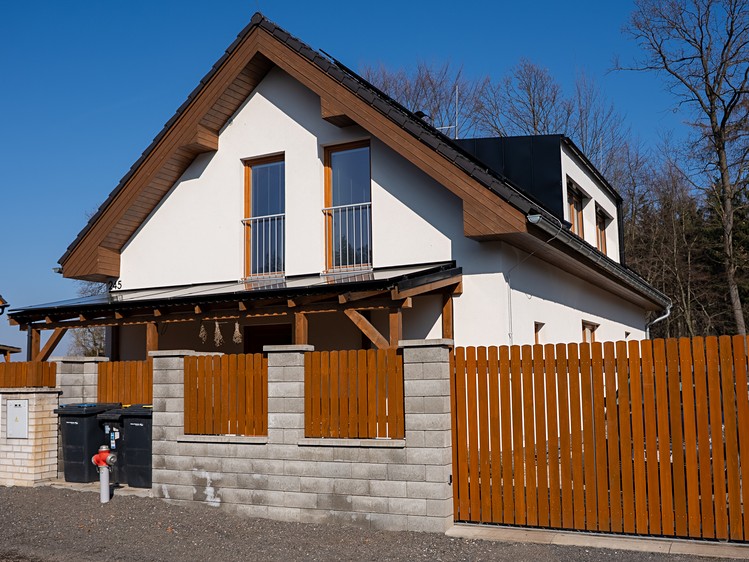 Pronájem rodinného domu 160 m², pozemek 926 m² - foto 3