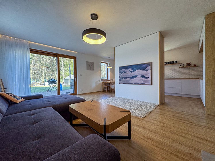 Pronájem rodinného domu 160 m², pozemek 926 m² - foto 8
