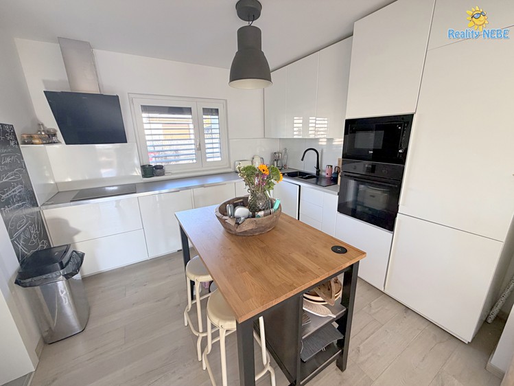 Pronájem rodinného domu 94 m², pozemek 300 m² - foto 8
