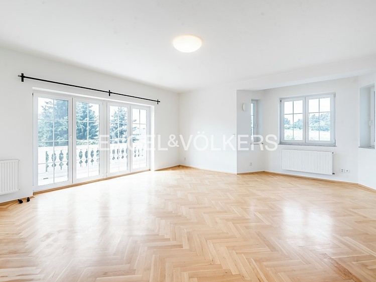 Pronájem vily 610 m², pozemek 747 m² - foto 6