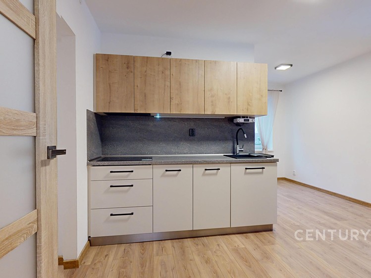 Pronájem rodinného domu 83 m², pozemek 561 m² - foto 3