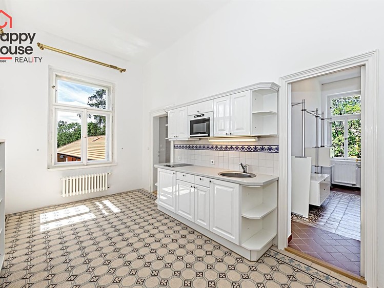 Pronájem vily 827 m², pozemek 8 770 m² - foto 5