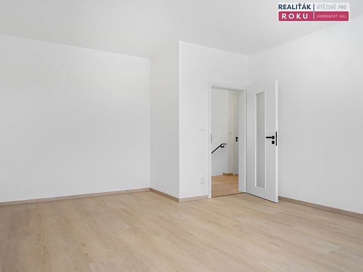 Pronájem rodinného domu 156 m², pozemek 398 m² - foto 6
