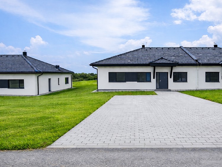 Pronájem rodinného domu 110 m², pozemek 616 m² - foto 3