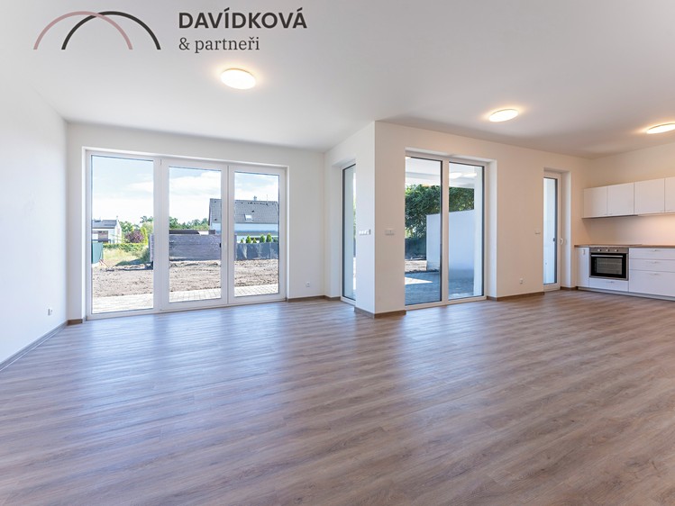 Pronájem rodinného domu 137 m², pozemek 473 m² - foto 8
