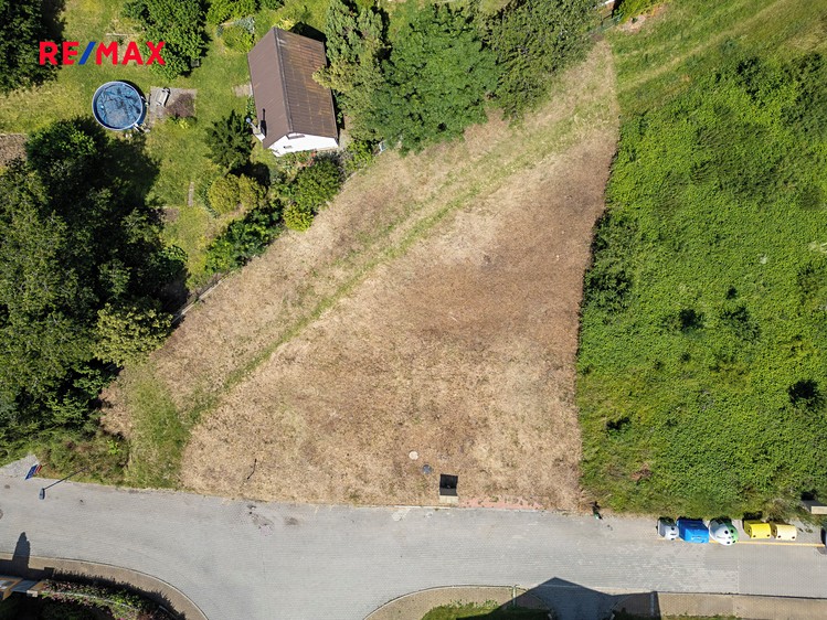 Prodej stavebního pozemku 695 m² - foto 8