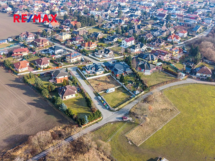 Prodej stavebního pozemku 630 m² - foto 3