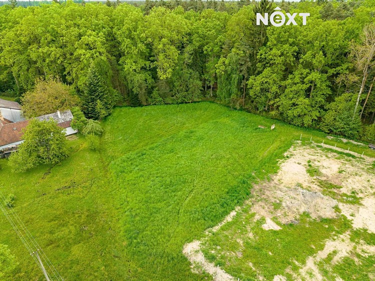 Prodej stavebního pozemku 2 729 m² - foto 4