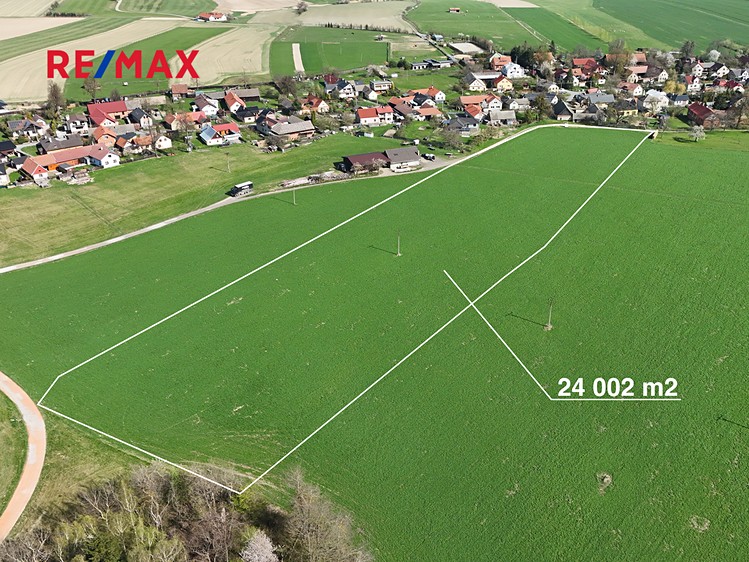 Prodej stavebního pozemku 24 002 m² - foto 3