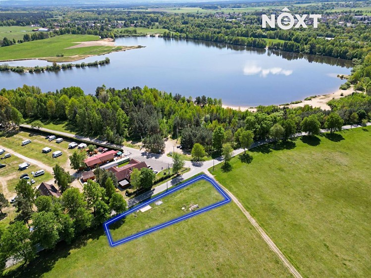 Prodej stavebního pozemku 1 756 m² - foto 1