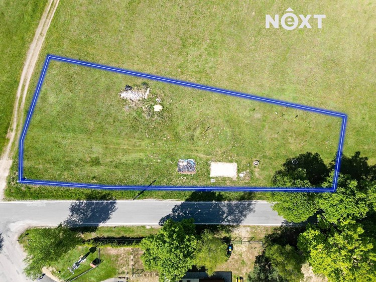Prodej stavebního pozemku 1 756 m² - foto 4