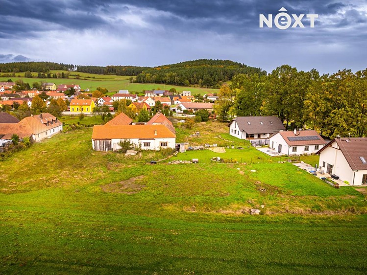 Prodej stavebního pozemku 932 m² - foto 2