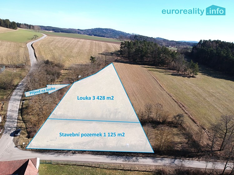 Prodej stavebního pozemku 4 553 m² - foto 2