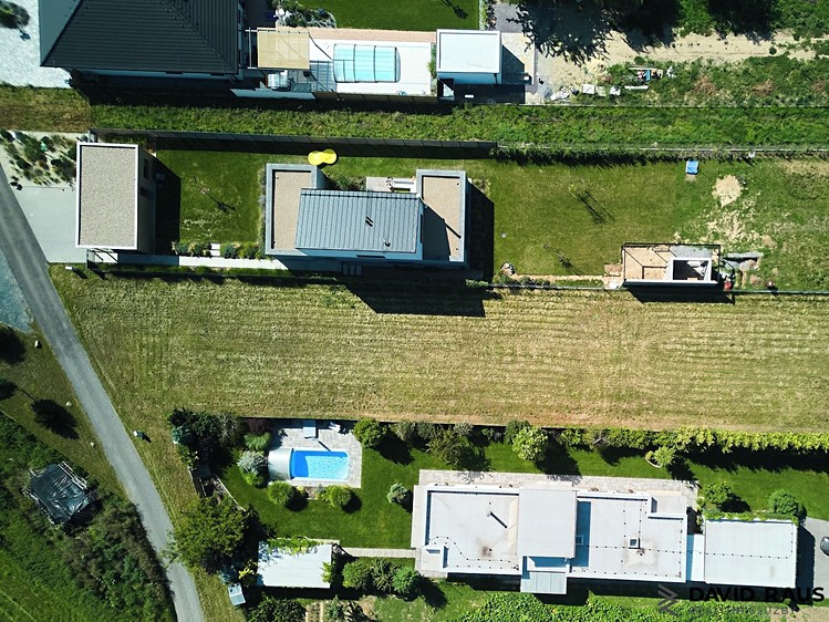 Prodej stavebního pozemku 724 m² - foto 4