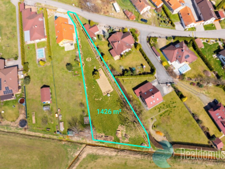 Prodej stavebního pozemku 1 426 m² - foto 3