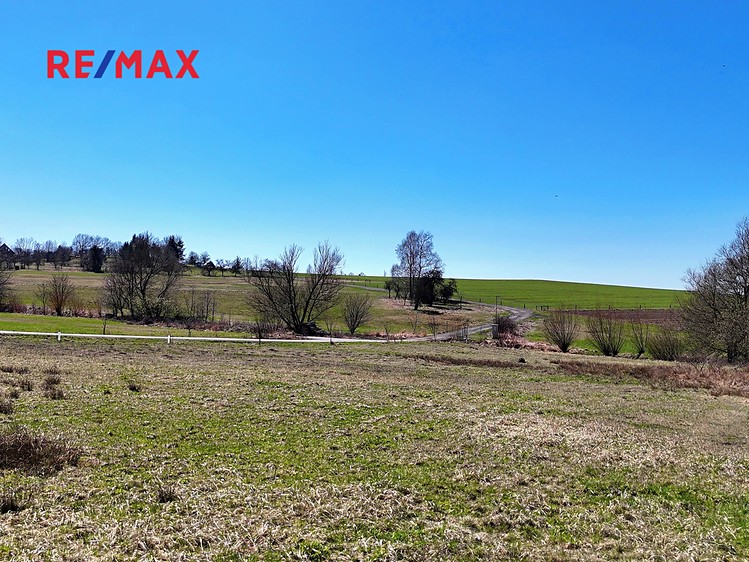 Prodej stavebního pozemku 2 078 m² - foto 4